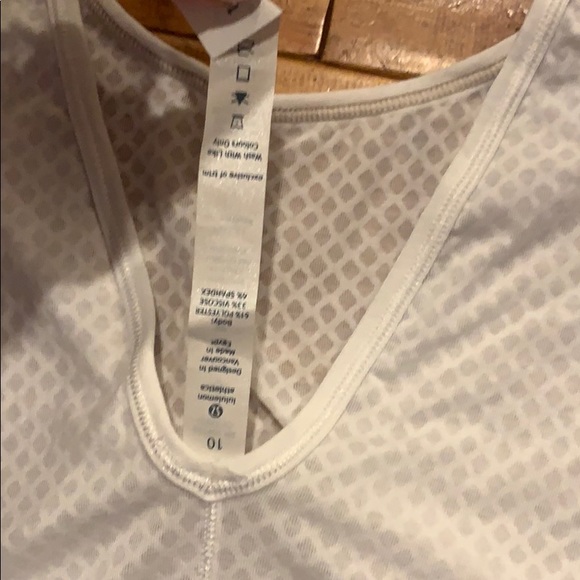 Lululemon tank burnt it out tank size 10 NWT - Picture 8 of 8
